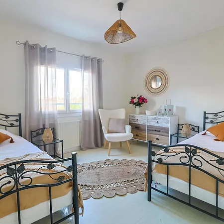 Maison Sur La Route Du Cognac بيت للعطل
