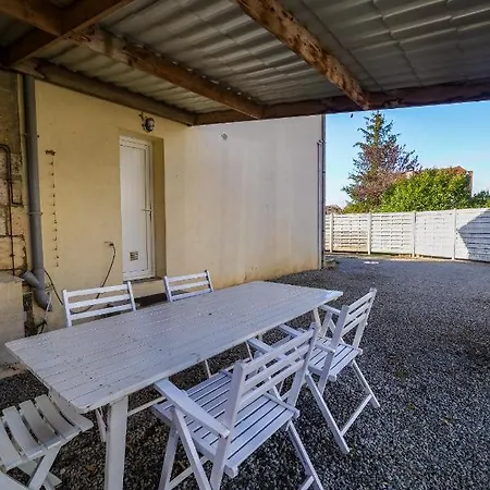 Maison Sur La Route Du Cognac * Saint-Meme-les-Carrieres